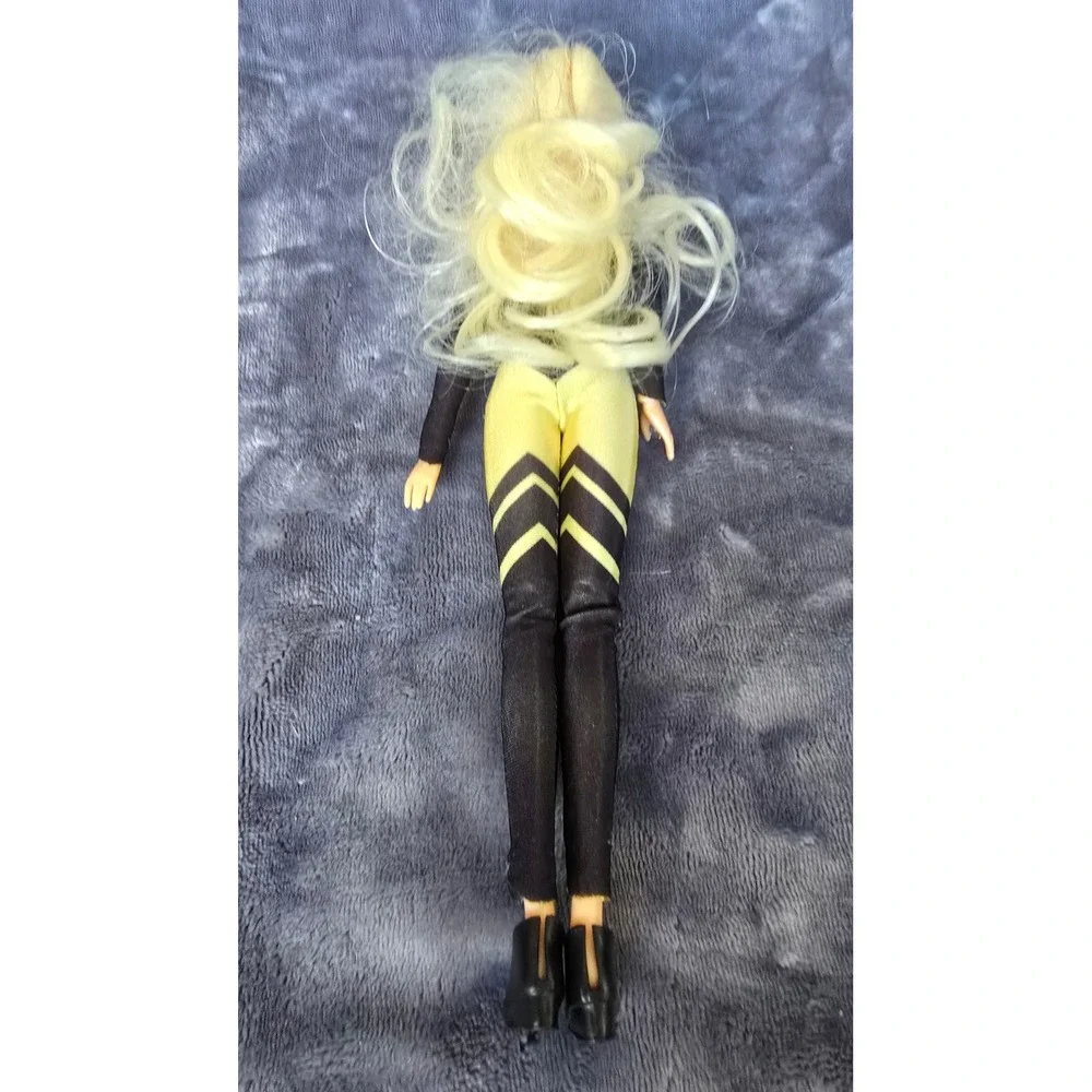 Miraculous Ladybug Queen Bee Doll Chloe Bourgeois Yellow Black Zag Heroez